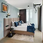 Infinity - Adults Only 4*