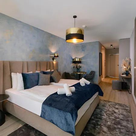 Infinity - Adults Only 4* Budapešť