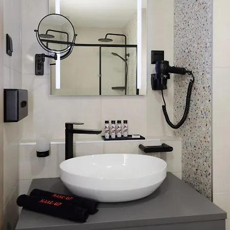 Infinity Hotel