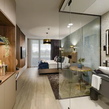 Infinity - Adults Only بودابست