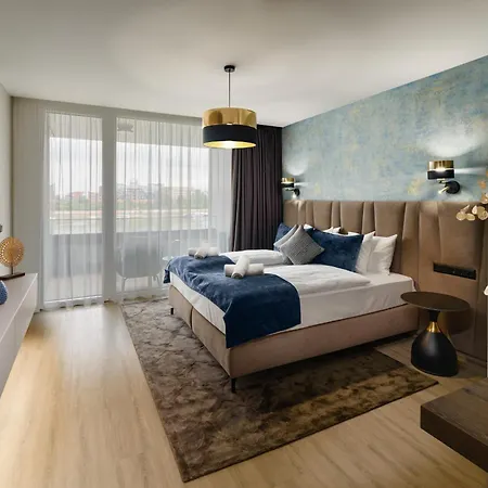 Infinity - Adults Only 4* Budapešť
