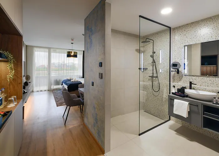 מלון Infinity - Adults Only 4*