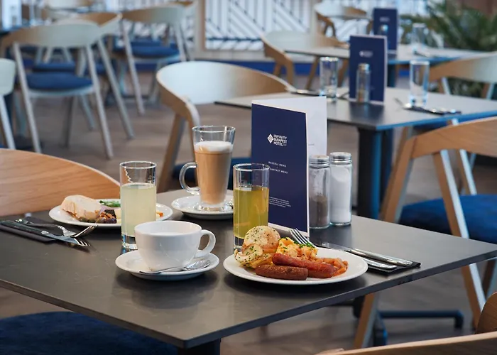 Infinity - Adults Only מלון