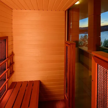 Infinity - Adults Only 4*